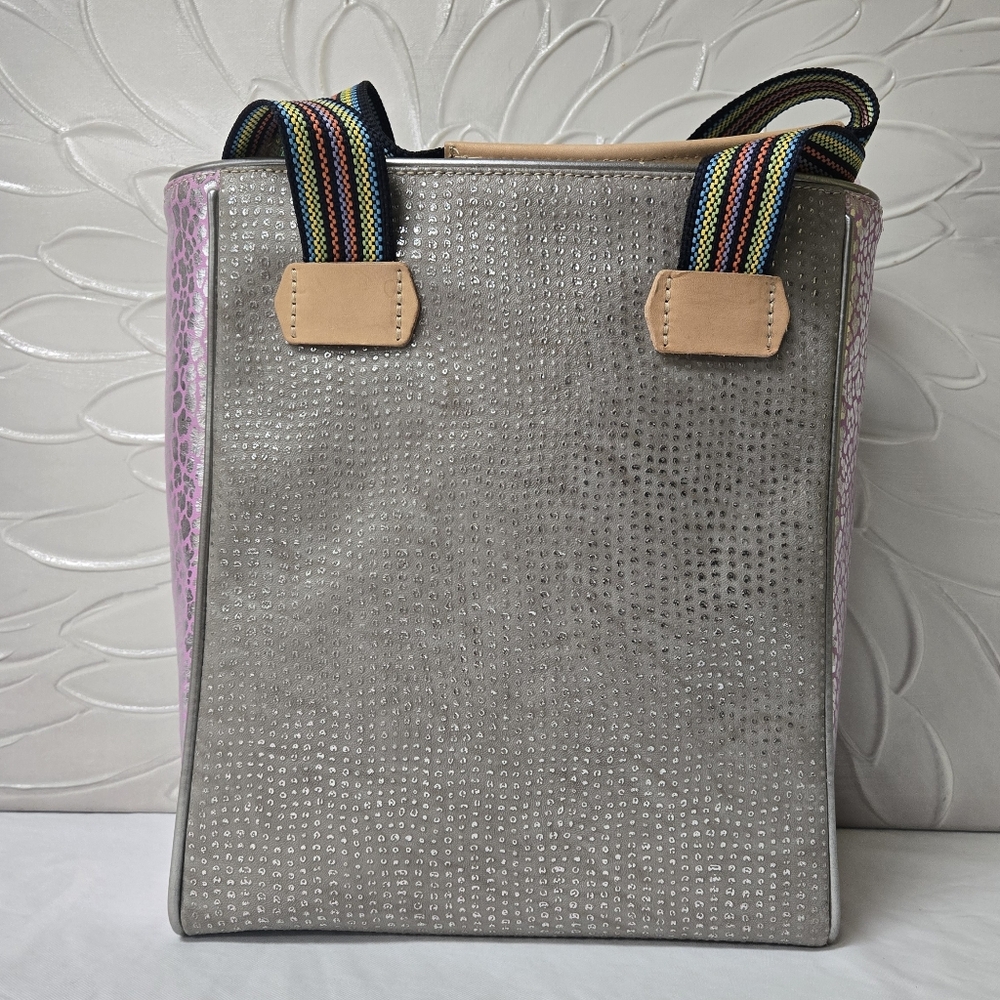 Juanis Chica Tote By CONSUELA - Picture 2 of 12